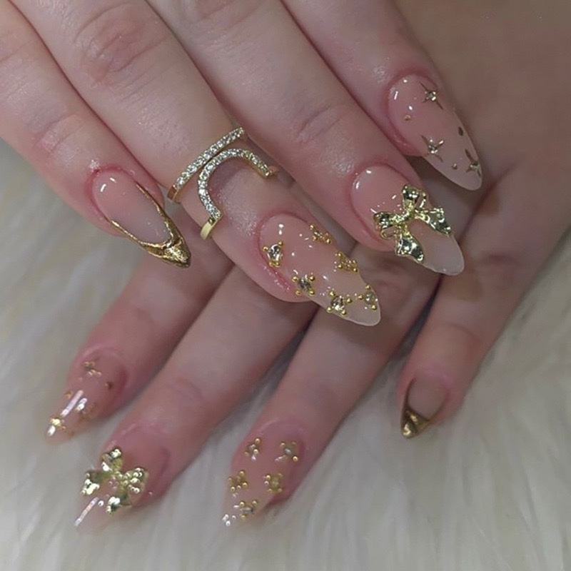 Splendor Medium Nails