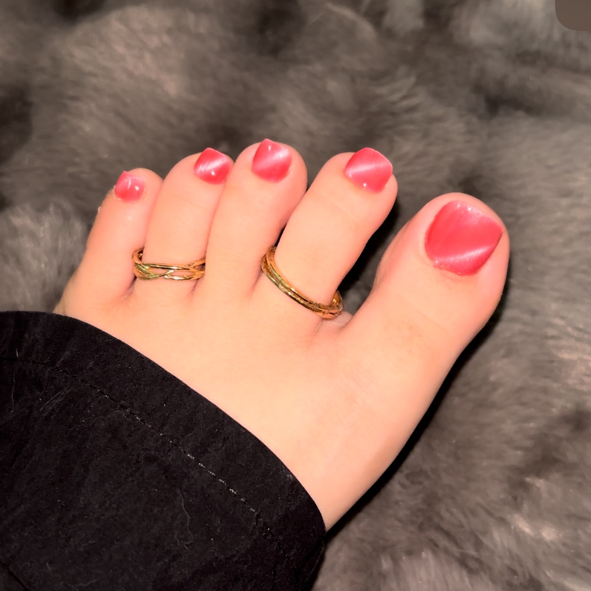 Rose Pink Cat Eyes Toe Nails