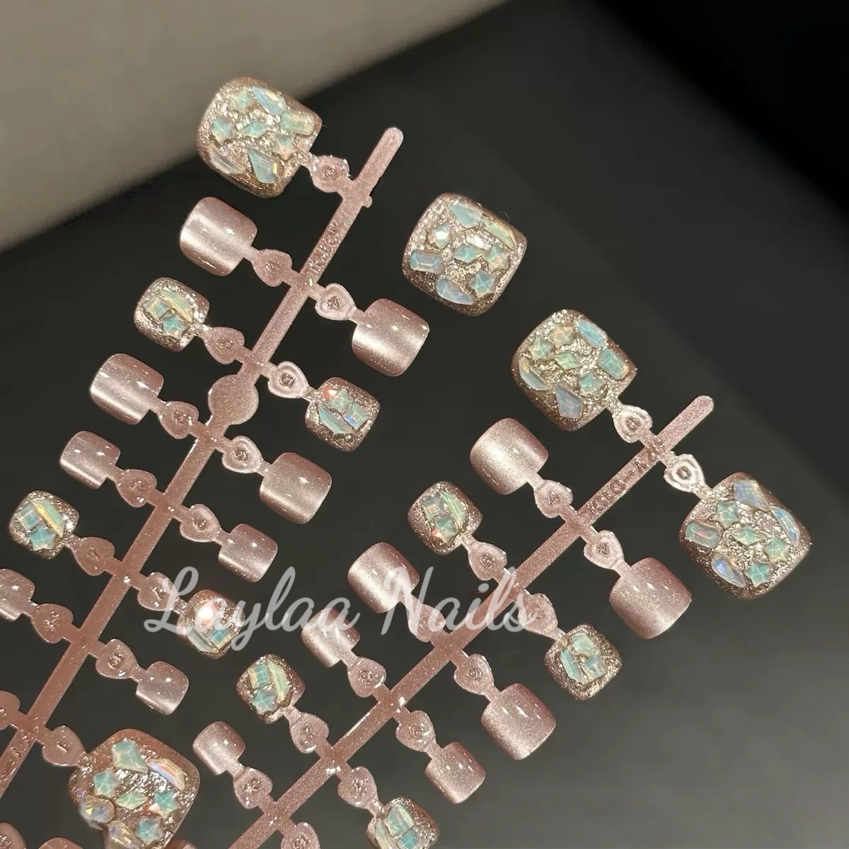 Pink Diamond Cat Eyes Toenails 42pcs