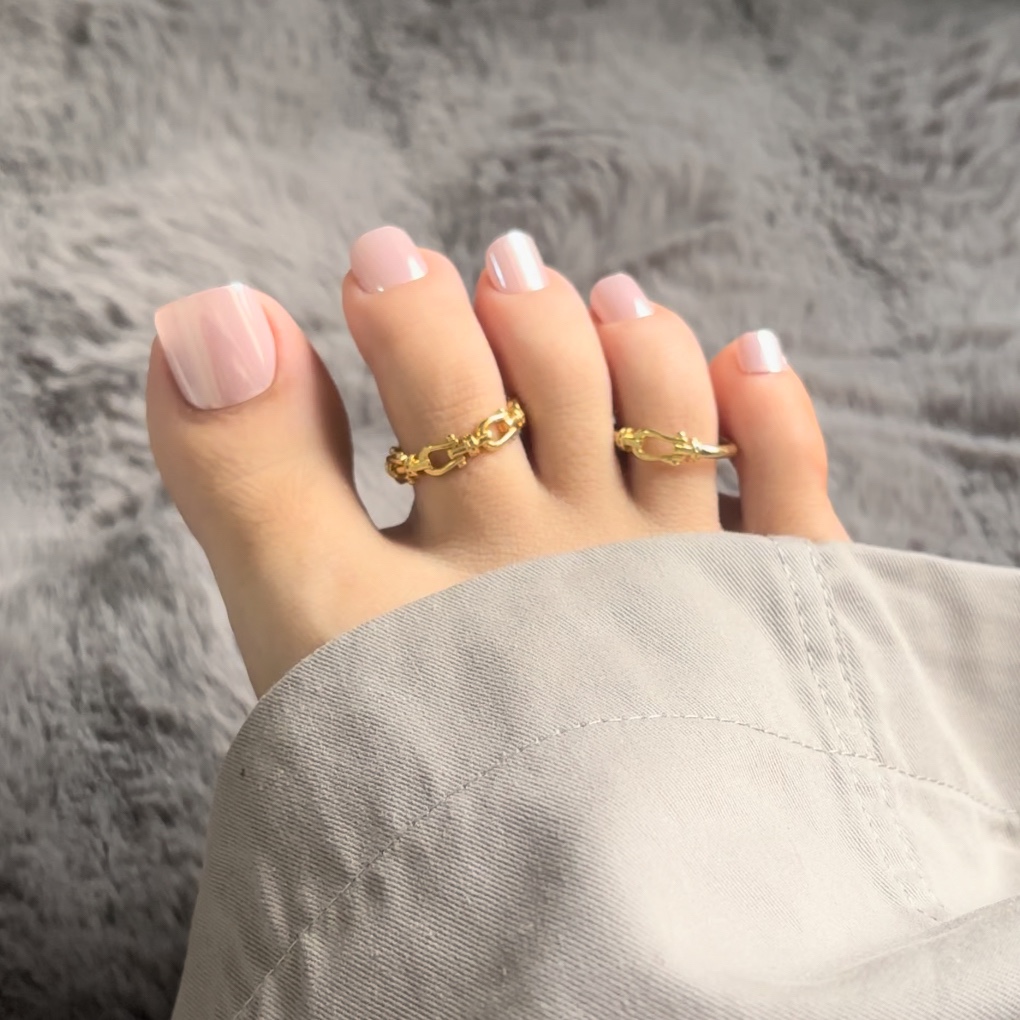 Pale Pink Toe Nails 42pcs