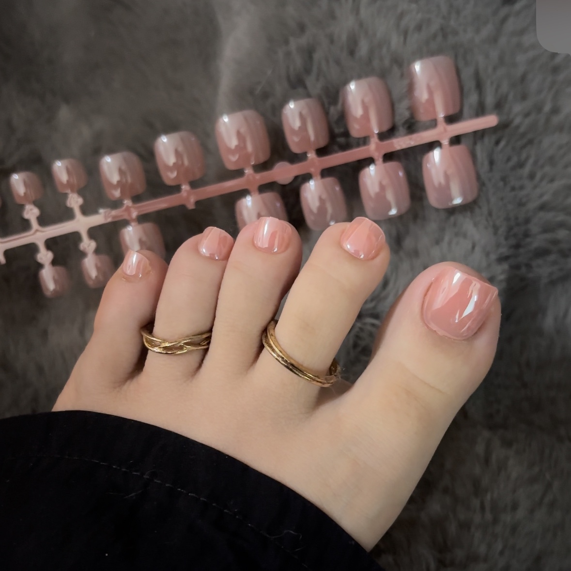 Aurora Light Pink Toe Nails