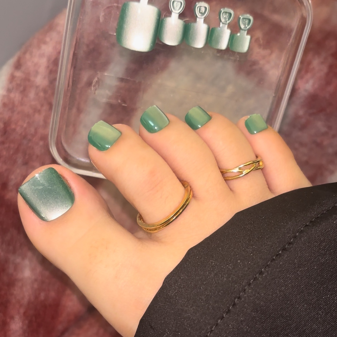 Light Green Cat Eyes Press On Toenails