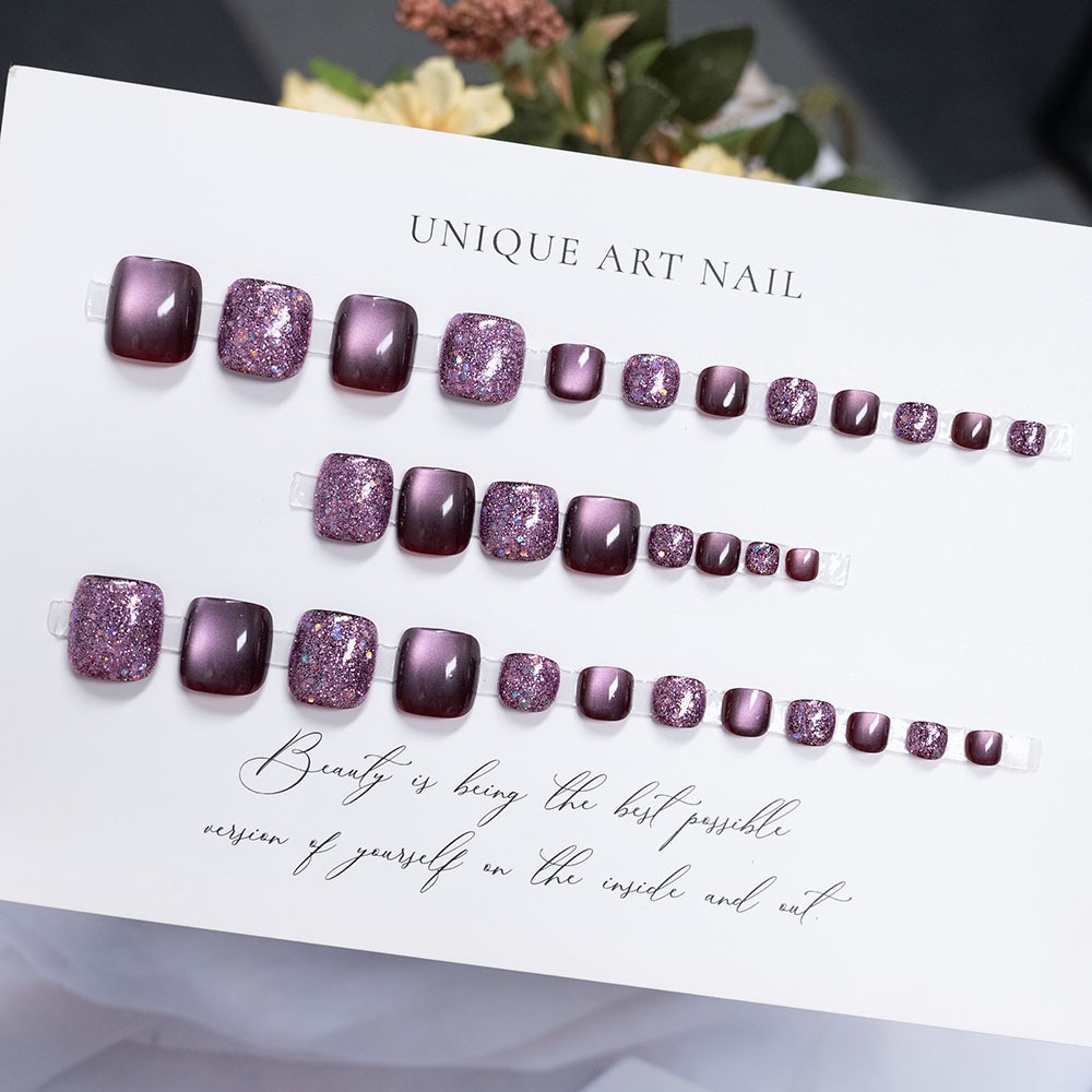 Glitter Purple Cat Eyes Toe Nails