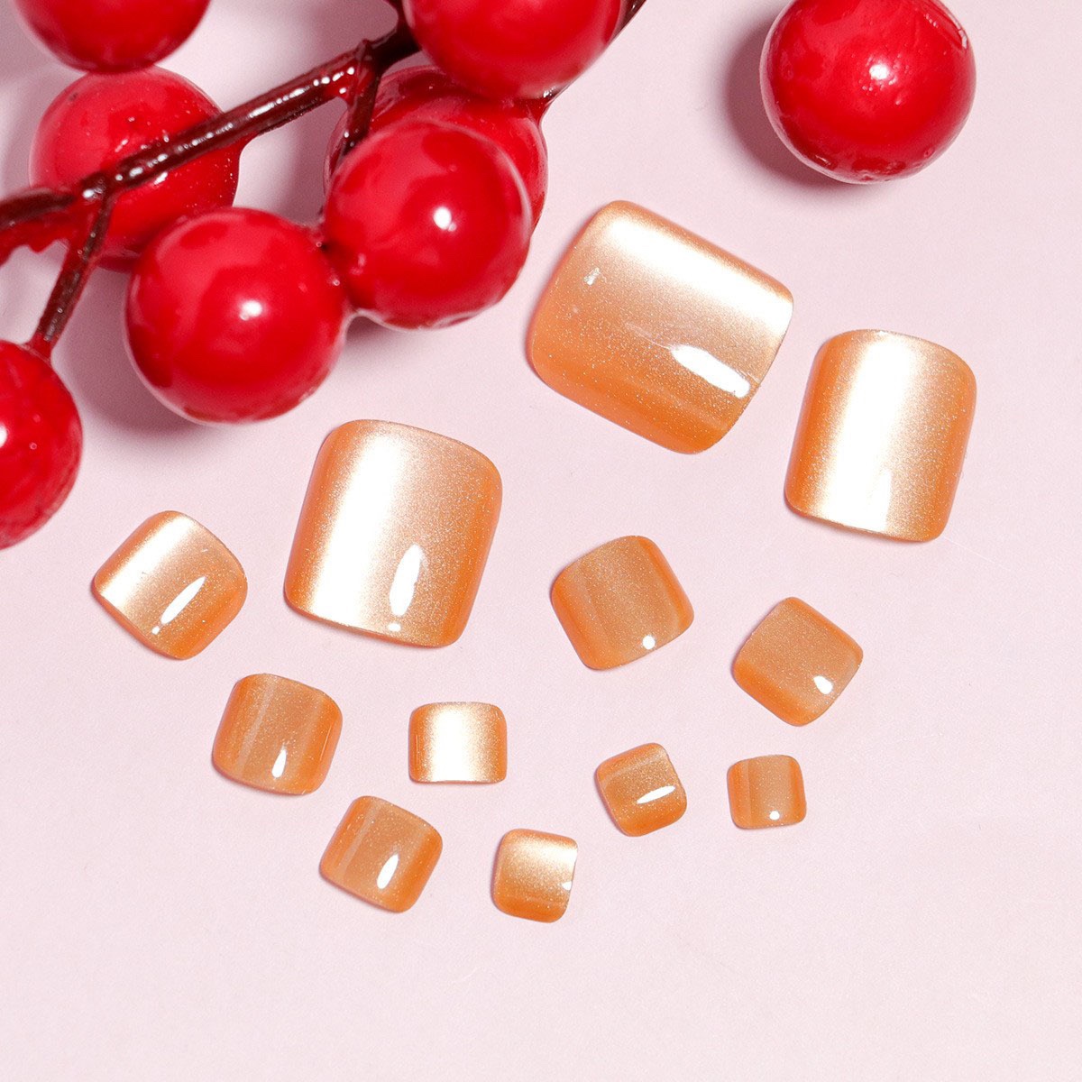 Champagne Cat Eyes Toe Nails