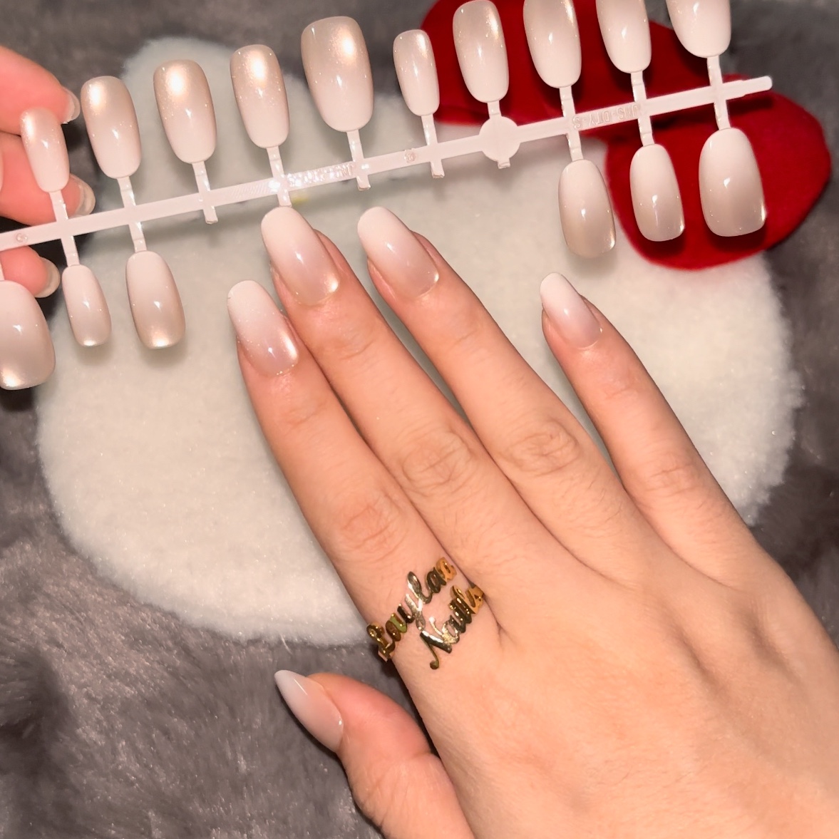Ombré Nude Cat eyes Medium Nails