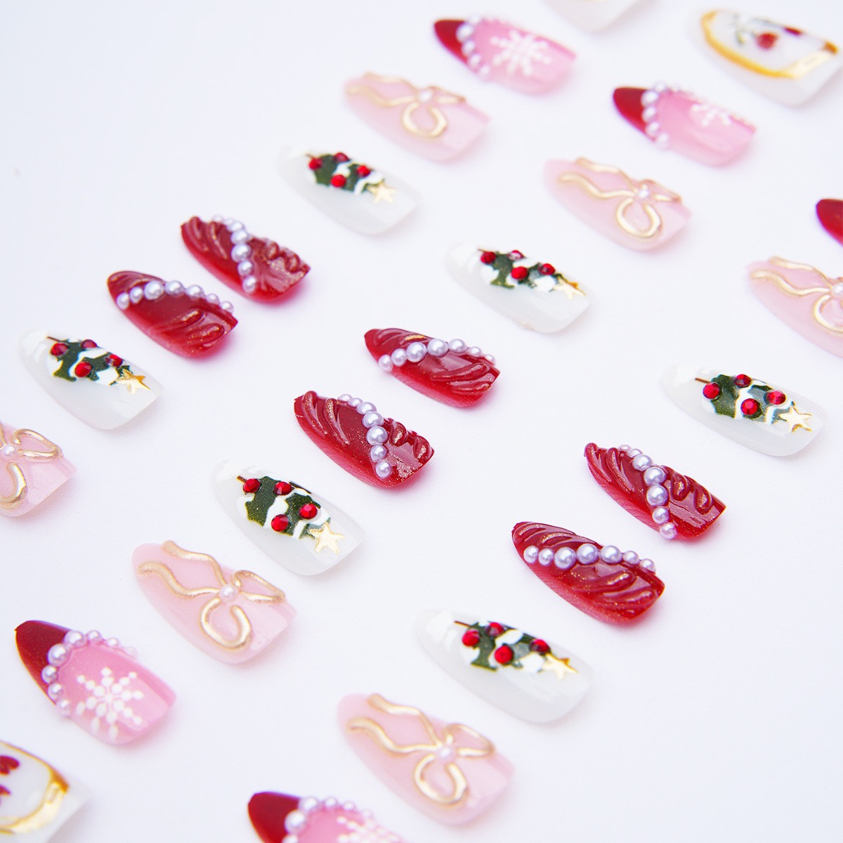 3D Christmas Medium Nails