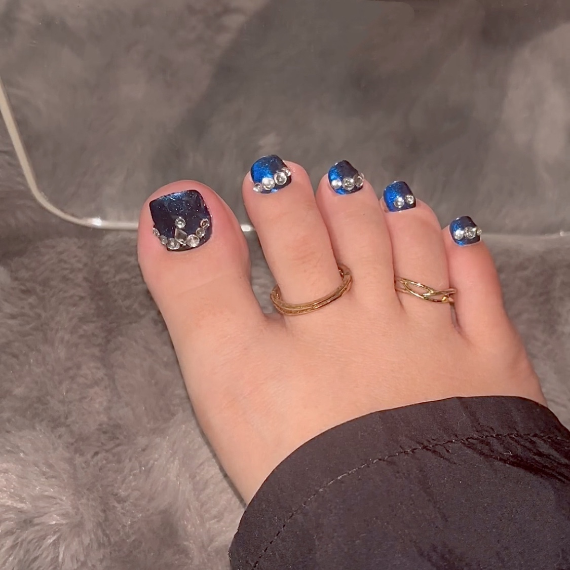 Aurora Deep Blue Toe Nails
