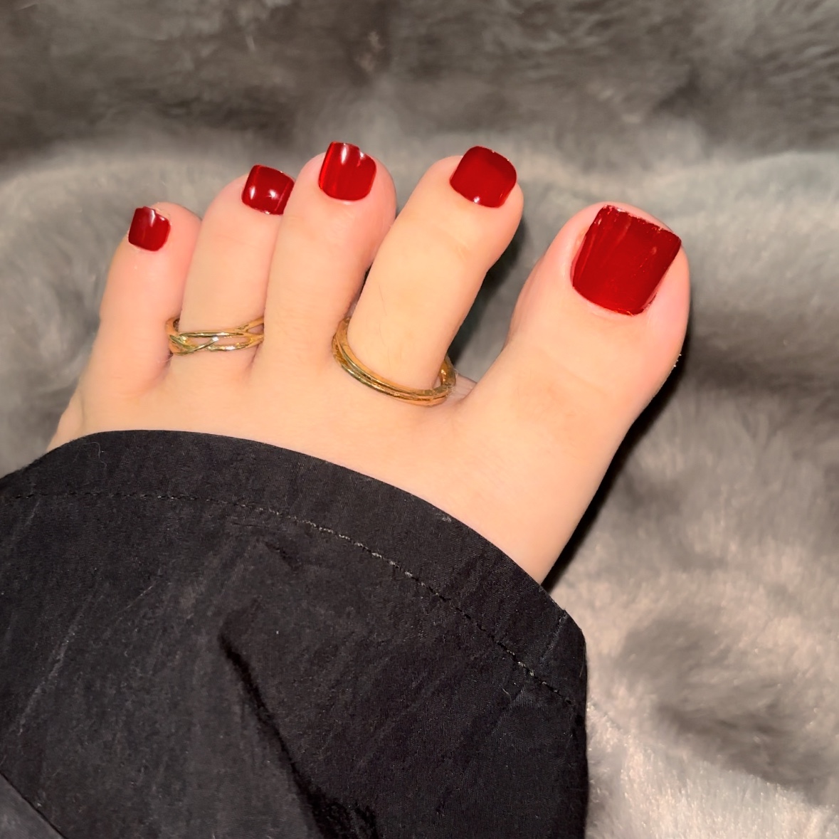 Classic Red Cat Eyes Toe Nails