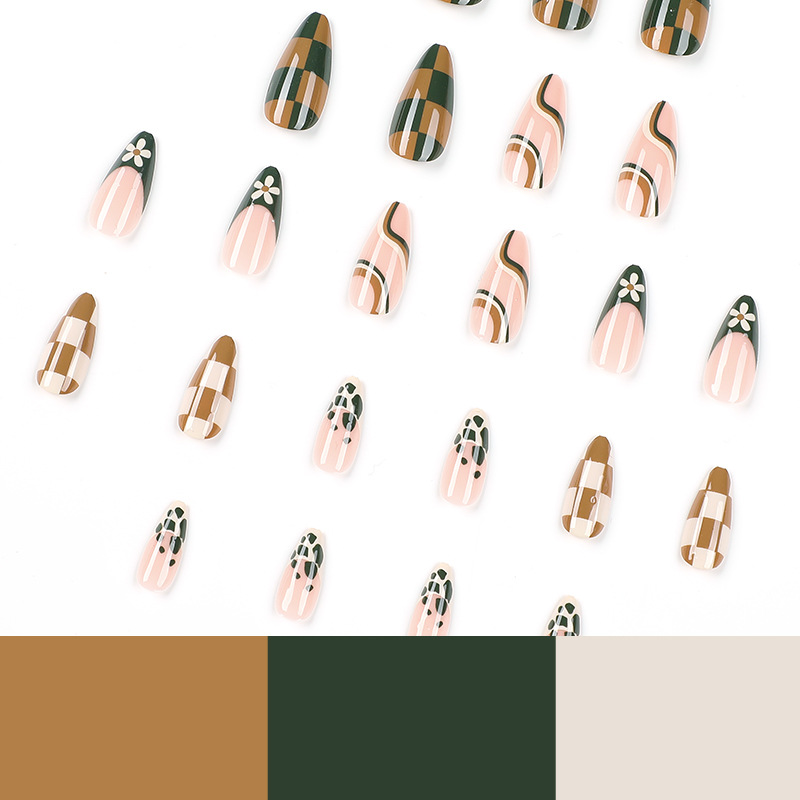 Vintage checkerboard Medium nails