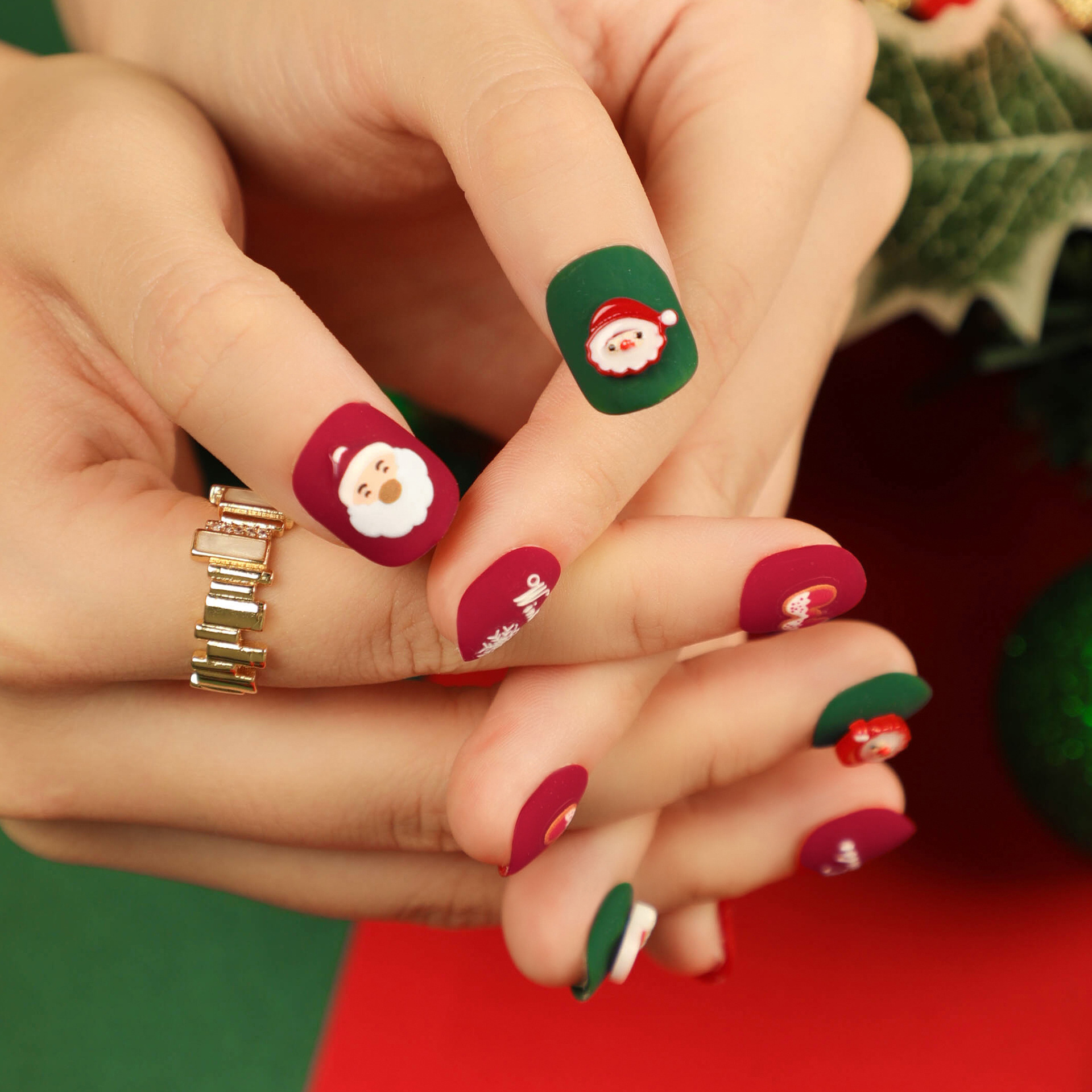 Santa Claus Christmas nails