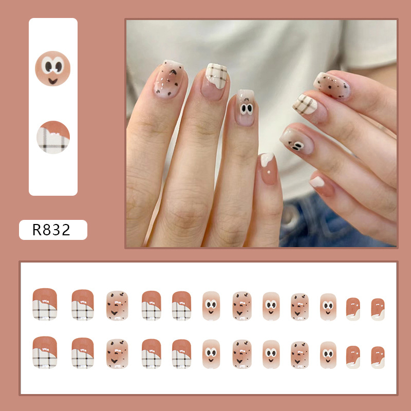 Cute Face Short Nails