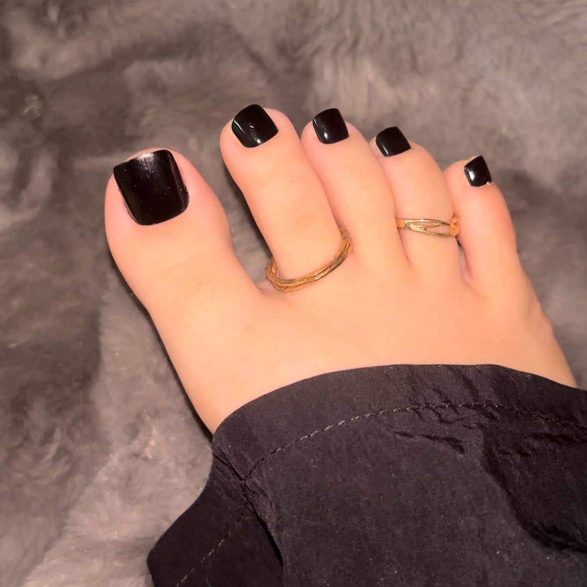 All Black Toe Nails