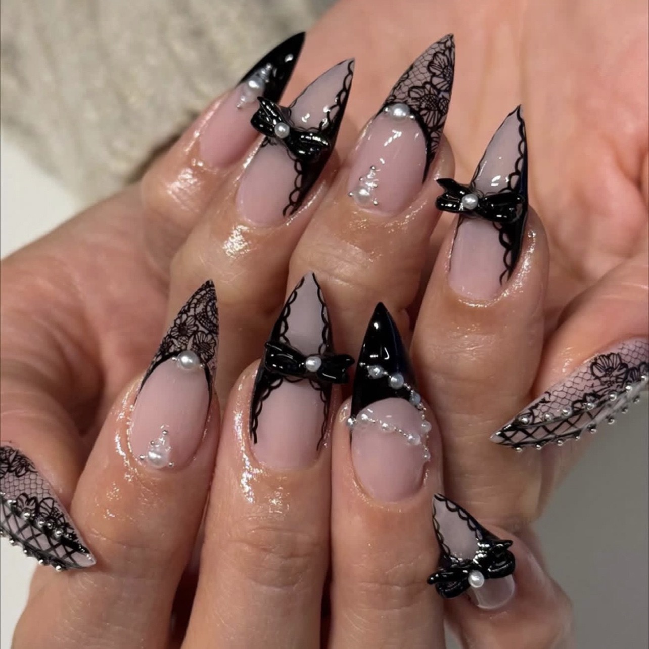 Y2K Lace Medium Nails