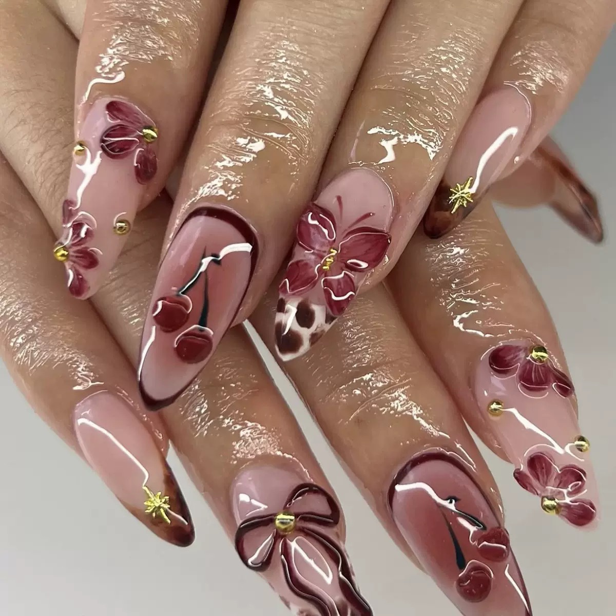 3D Vintage Flowers Medium Nails