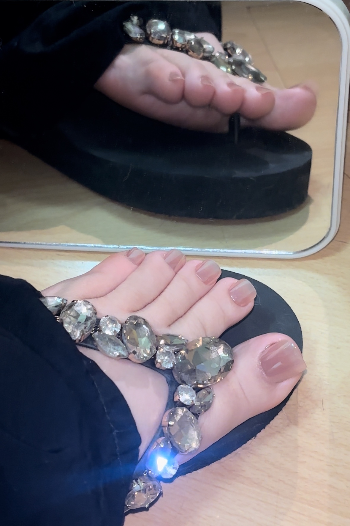 Hailey Bieber Aurora Toe Nails