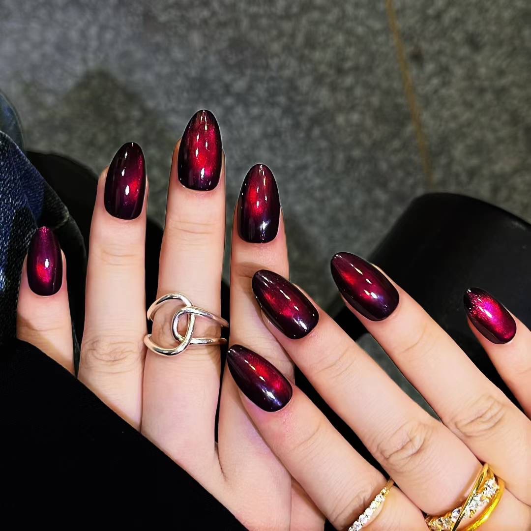 Black Rose Red Cat Eyes Medium Nails 30pcs