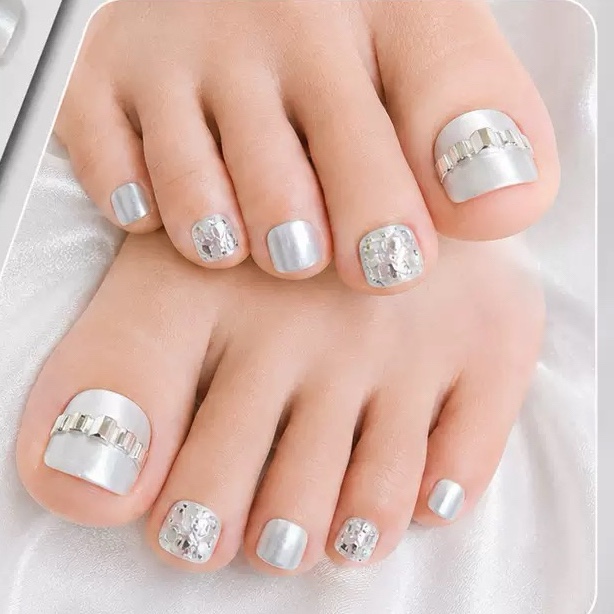 White Diamond Toe Nails 32pcs