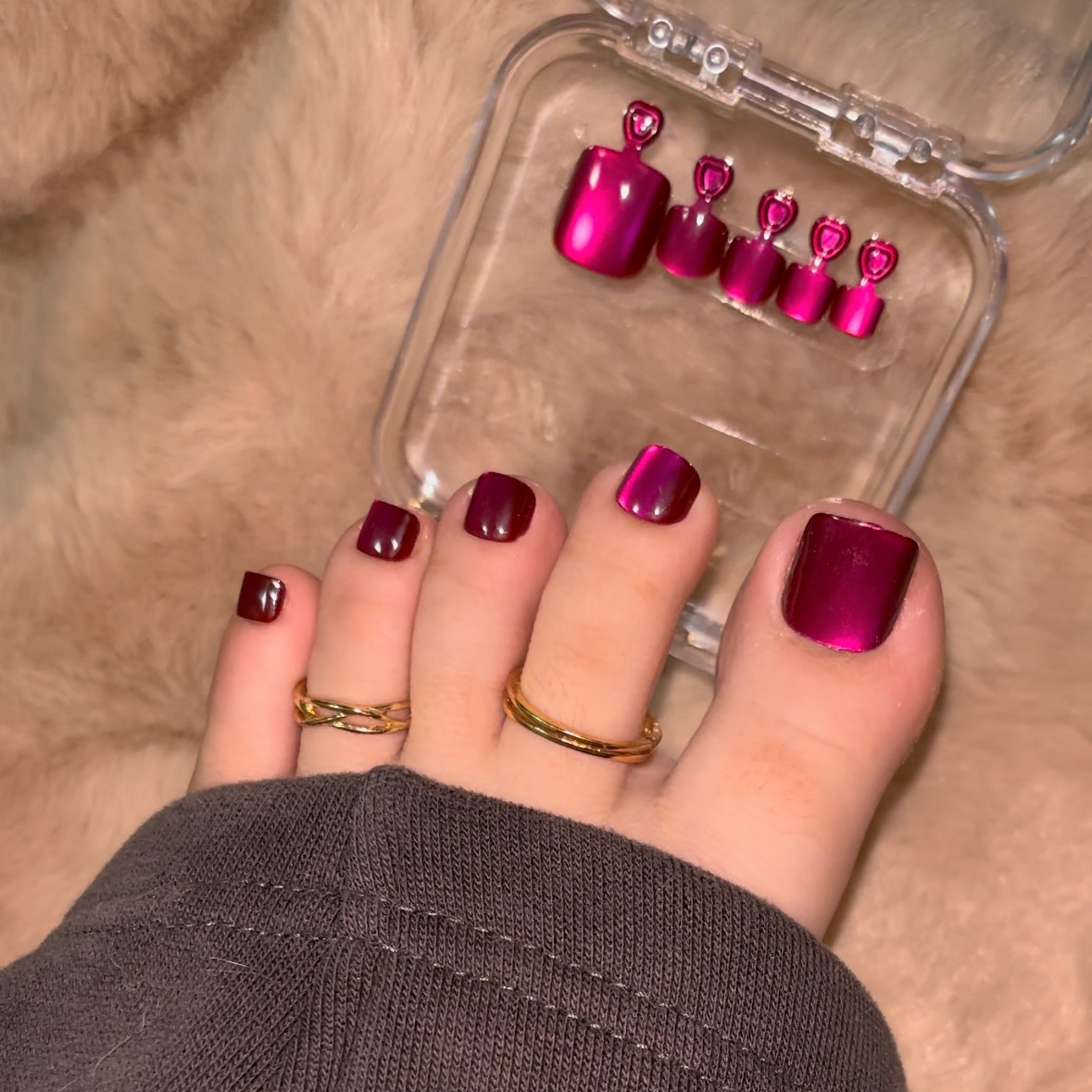 Hot Pink Cat Eyes Toe Nails