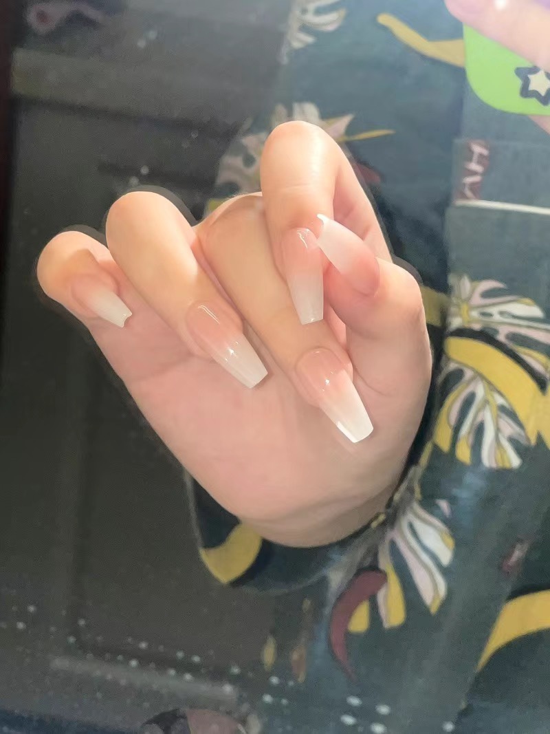 Ombré Nude Handmade Nails