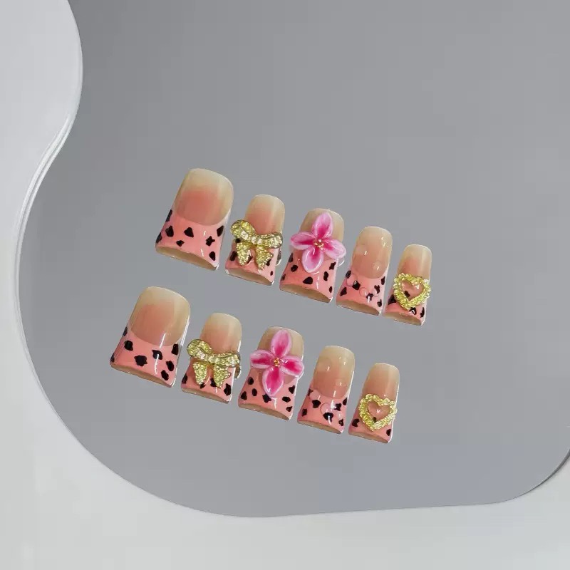 Leopard print Duck Handmade Nails
