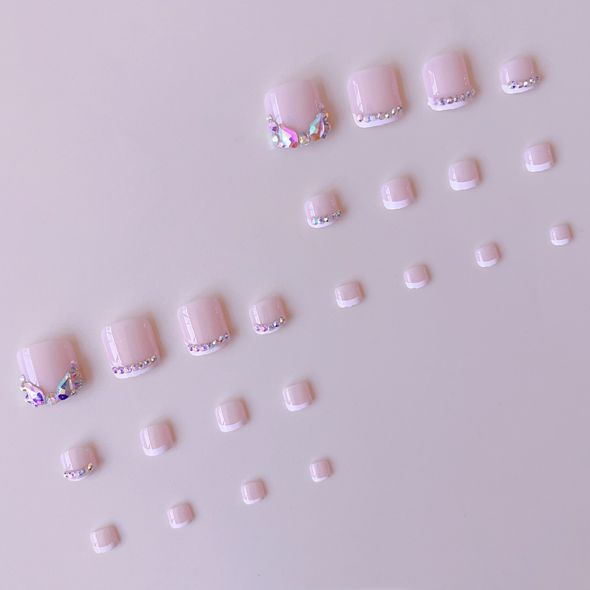 Flashing Diamond Toe Nails