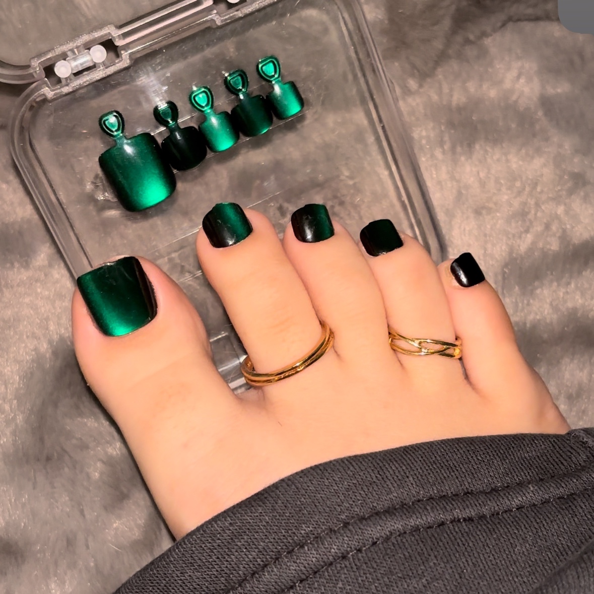Dark Green Cat Eyes Press On Toenails