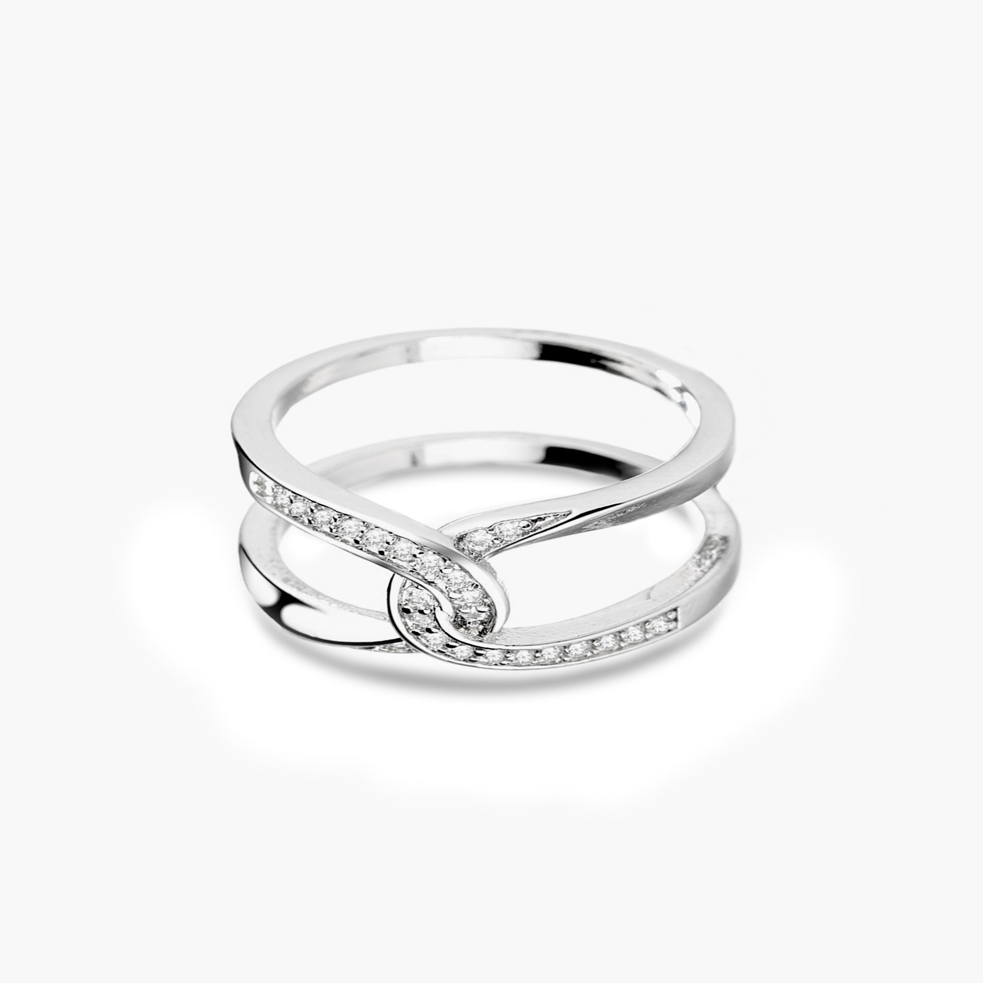 S925 No Matter How Busy We May be Our Hearts are Always Linked Together Cross Ring