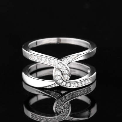 S925 No Matter How Busy We May be Our Hearts are Always Linked Together Cross Ring