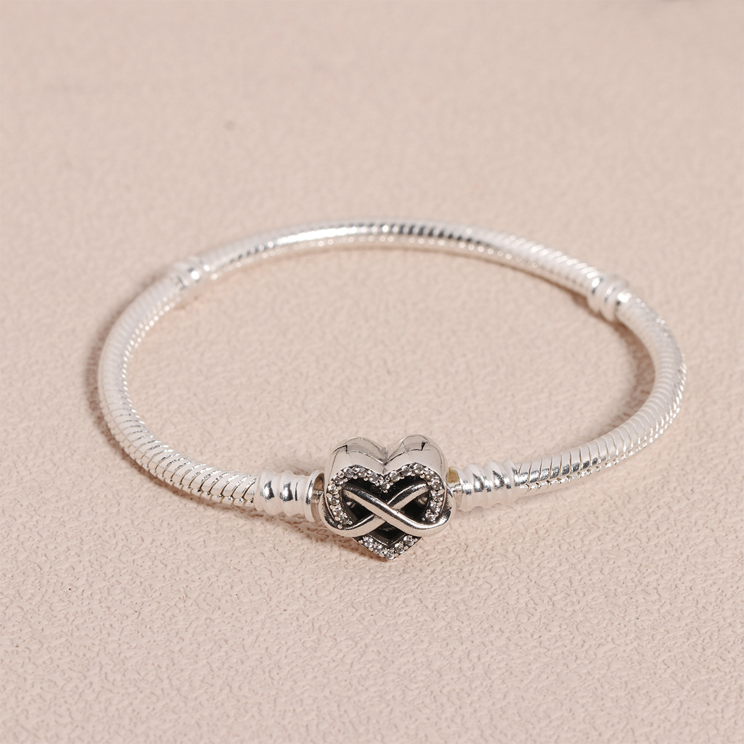 For Daughter - Mother And Daughter  Forever Linked Together Infinite Love Snake Bone Chain Bracelet
