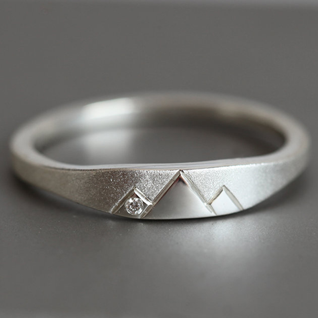 S925 Keep Climbing A Diamond Peak Ring