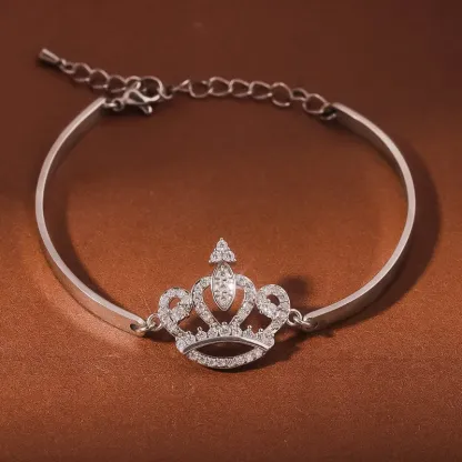 For My Niece - Straighten Your Crown Crown Bracelet