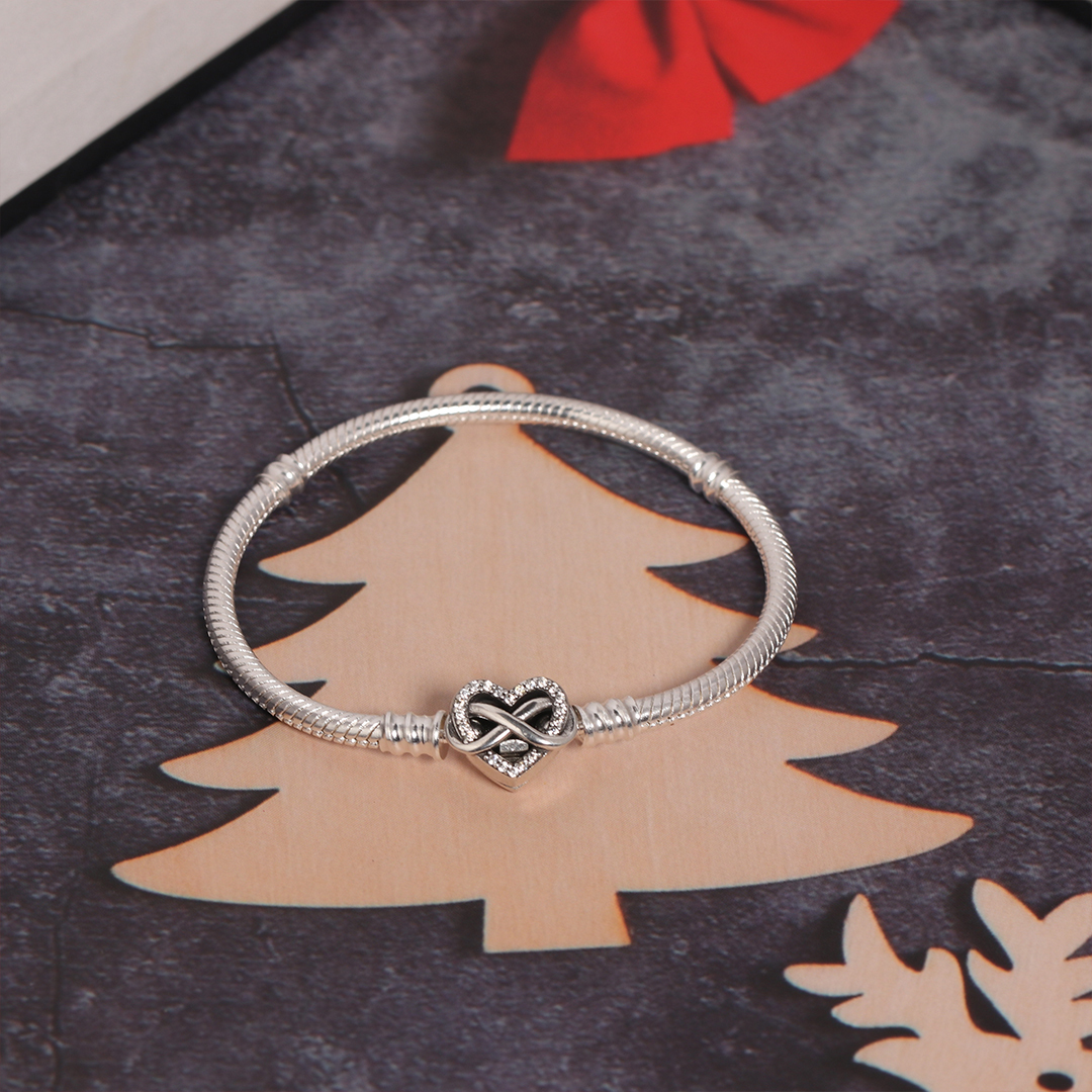 For Daughter - Mother And Daughter Forever Linked Together Infinite Love Snake Bone Chain Bracelet
