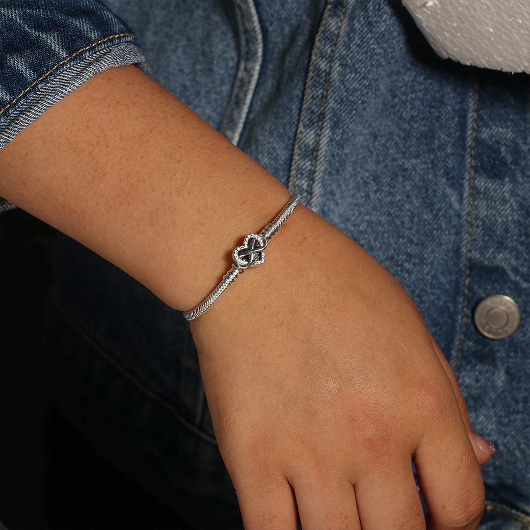 For Daughter - Mother And Daughter Forever Linked Together Infinite Love Snake Bone Chain Bracelet