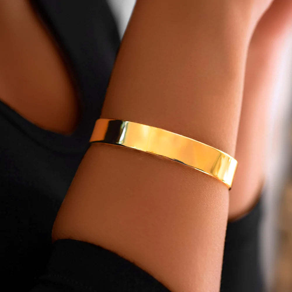For Love - To My Smokin' Hot Woman Wave Cuff Bracelet