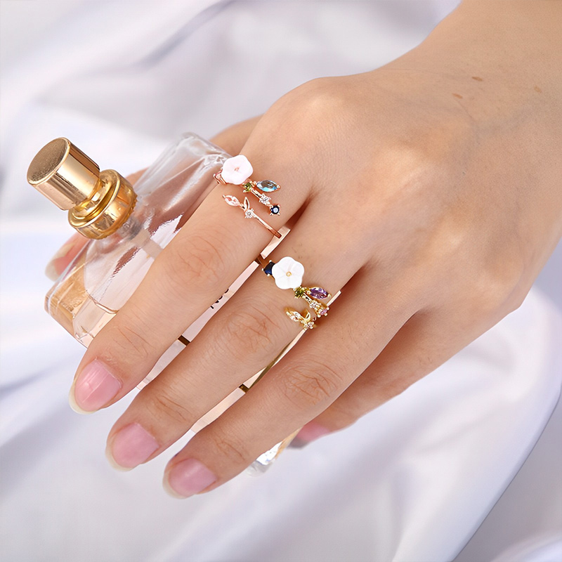 Grandmother & Granddaughter A Link That Can Never Be Undone White Peach Ring