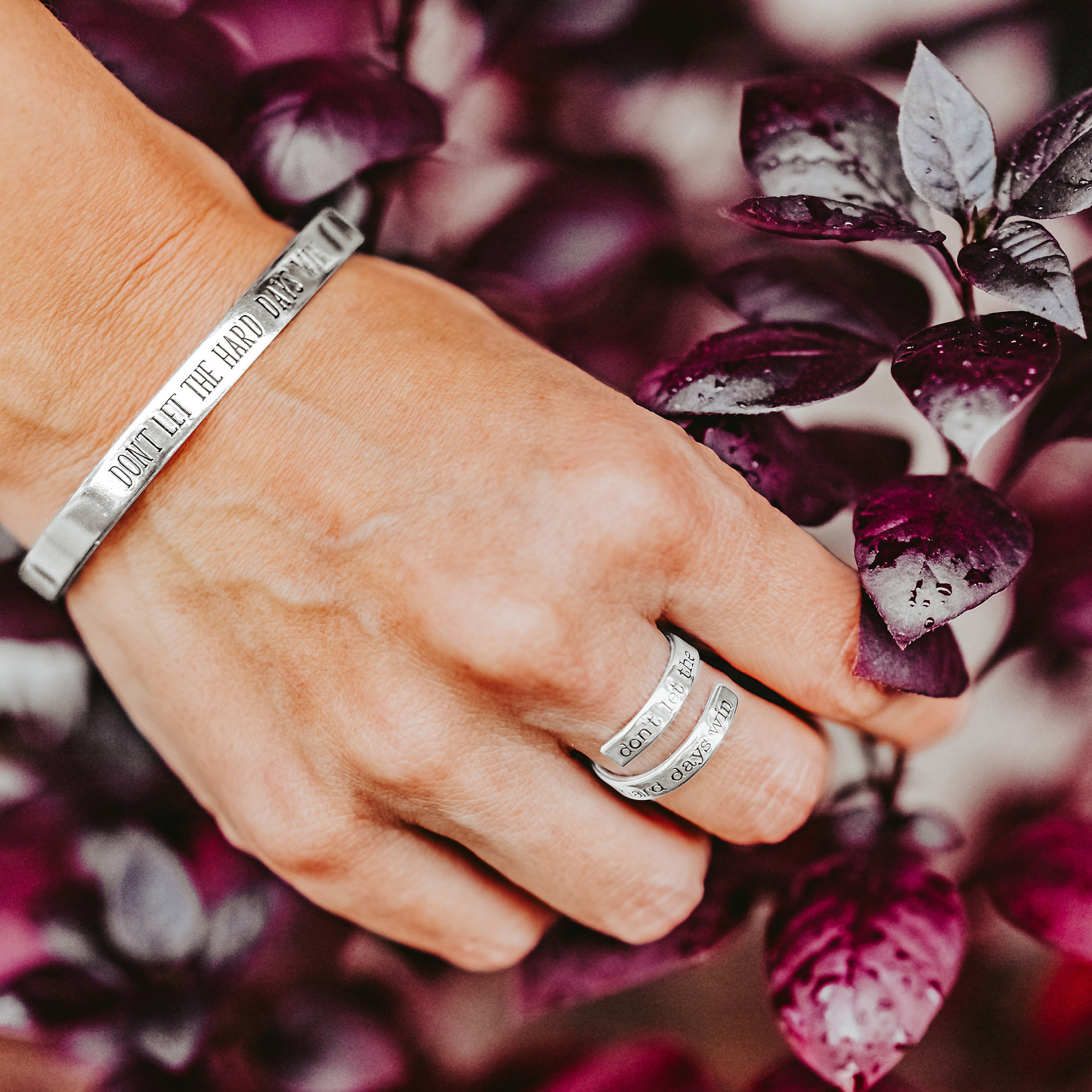 When The Days Get Hard, Don't Let Them Win Engraved Ring