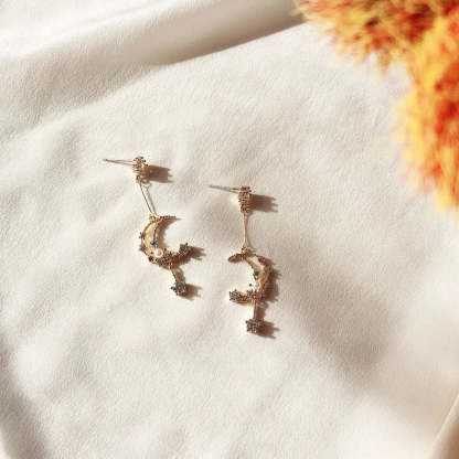 Moon and Star Pearl Earring