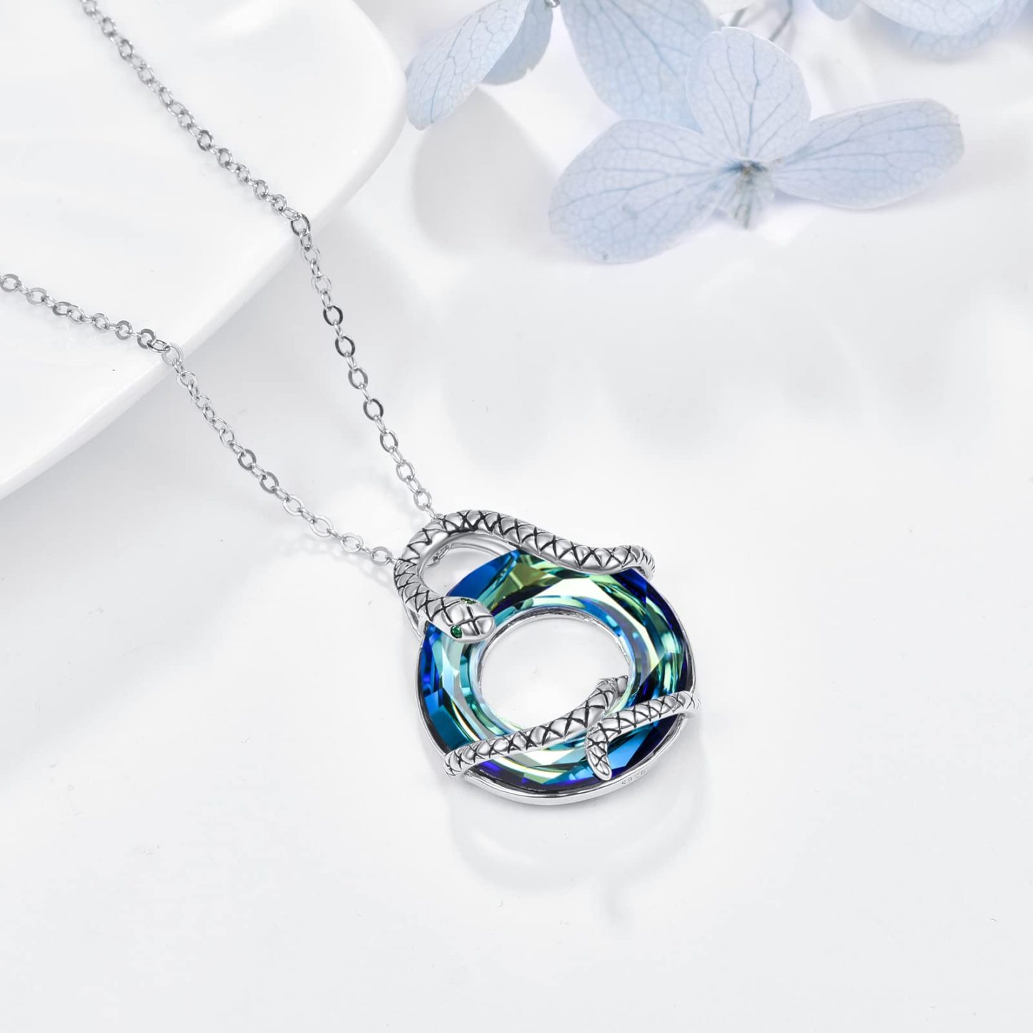 S925 Snake Crystal Circle Necklace