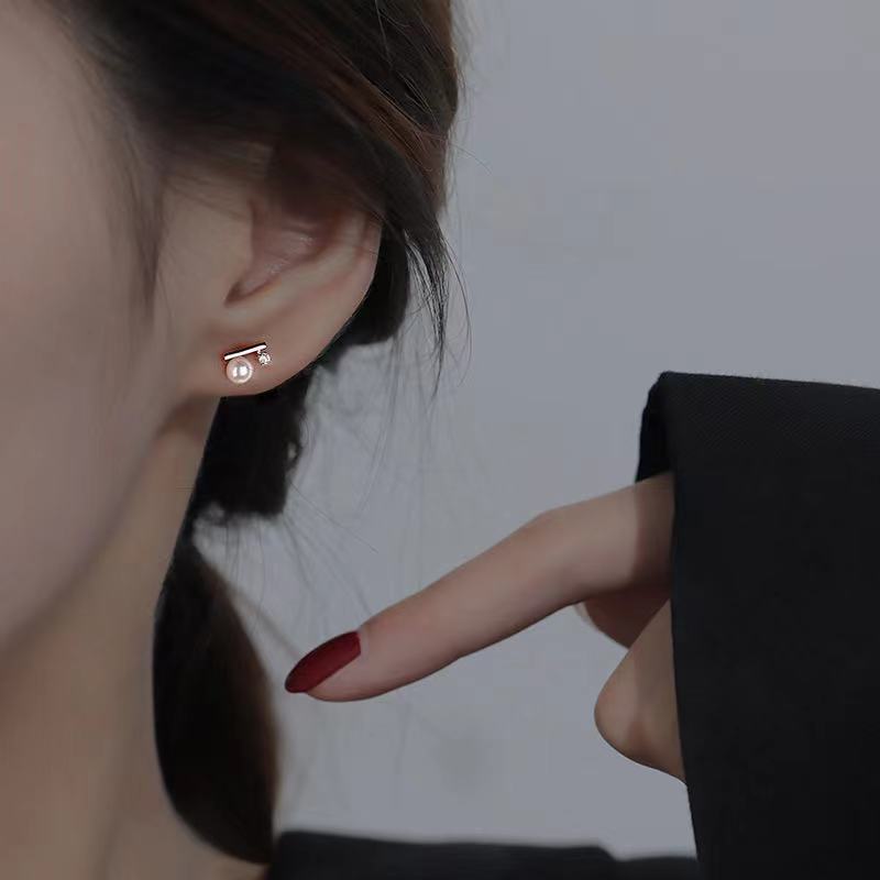 S925 Balance Pearl Earrings