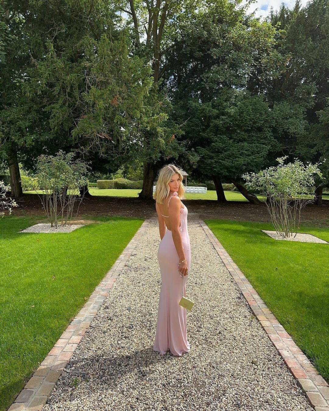 Sexy Solid Appliques Backless V Neck One Step Skirt Dresses