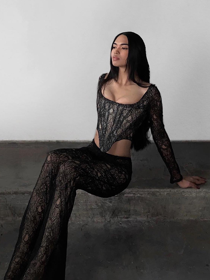 Fitted Long-Sleeved Tunic And Trousers With Lace Design
