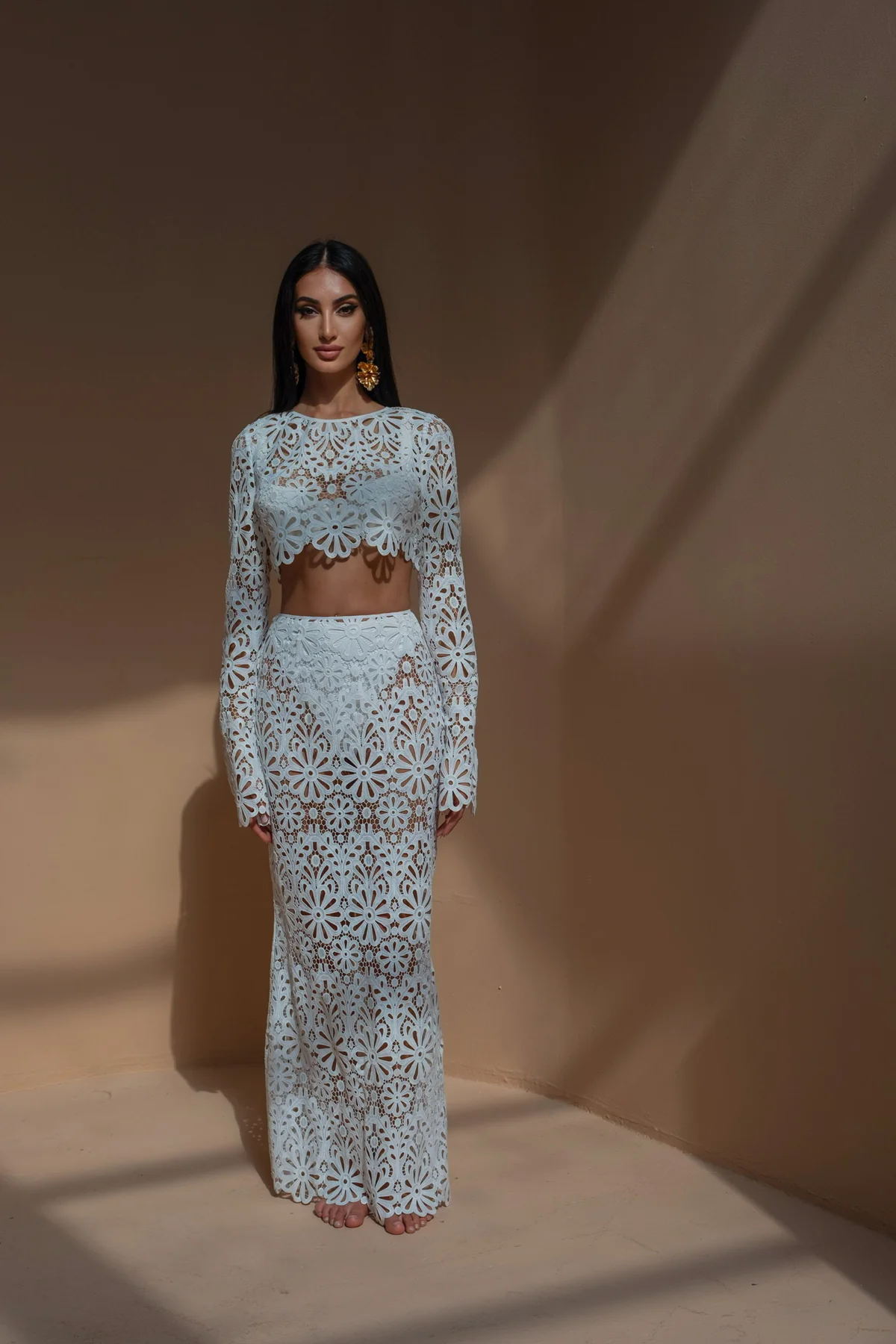 White openwork crochet set