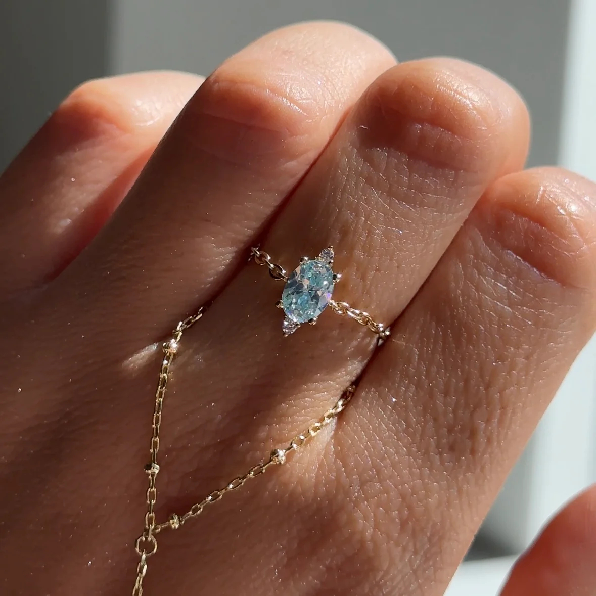 Aquamarine Pavé Chain Ring