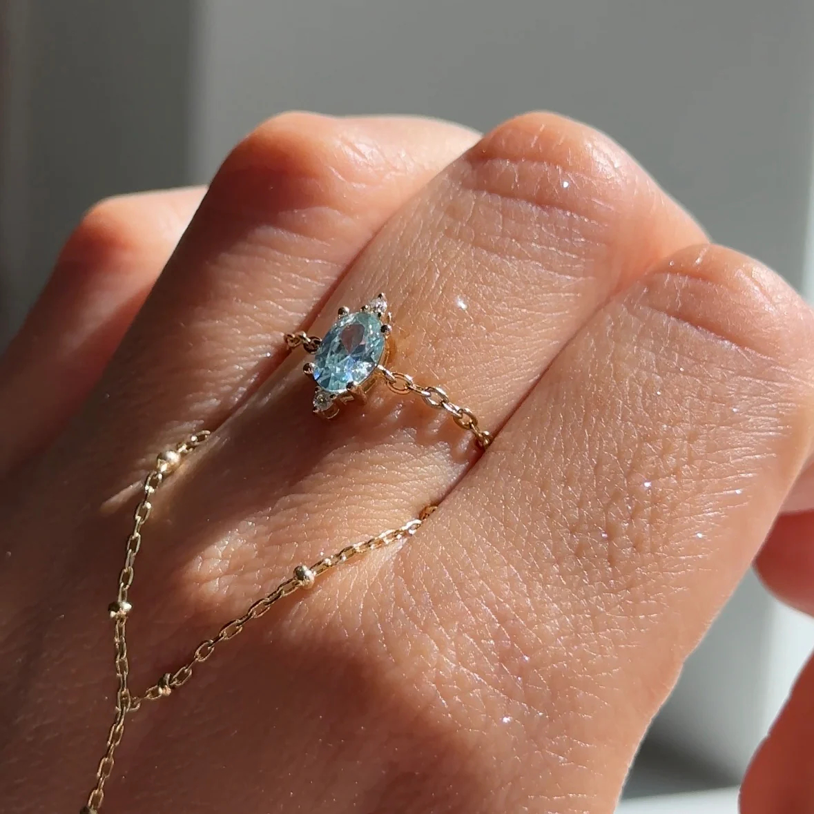 Aquamarine Pavé Chain Ring