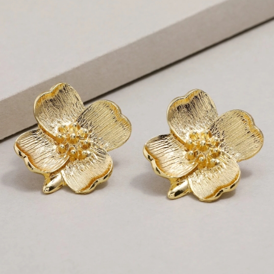 Flower Decor Stud Earrings