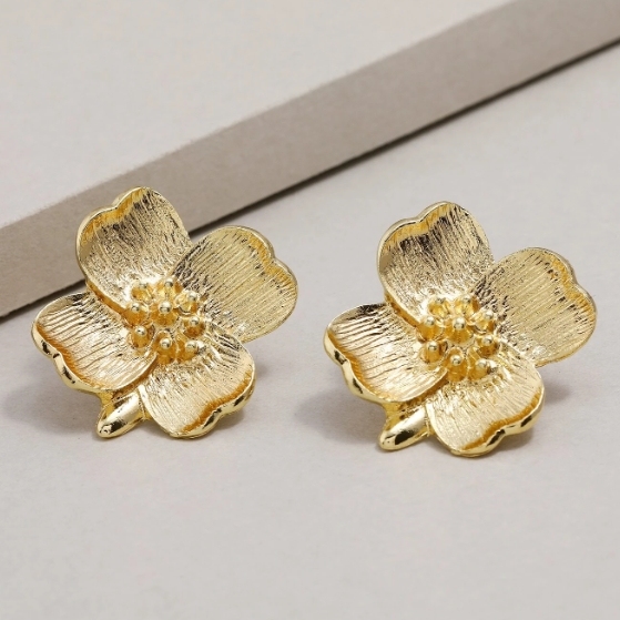 Flower Decor Stud Earrings