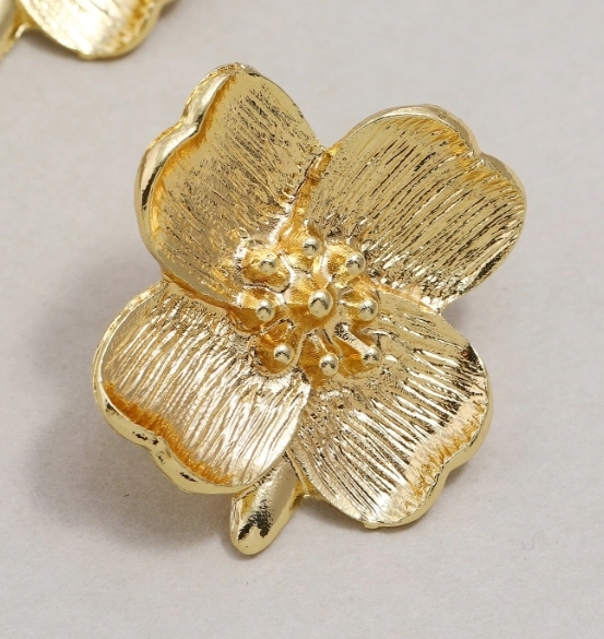 Flower Decor Stud Earrings