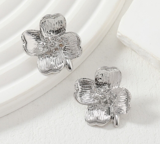 Flower Decor Stud Earrings