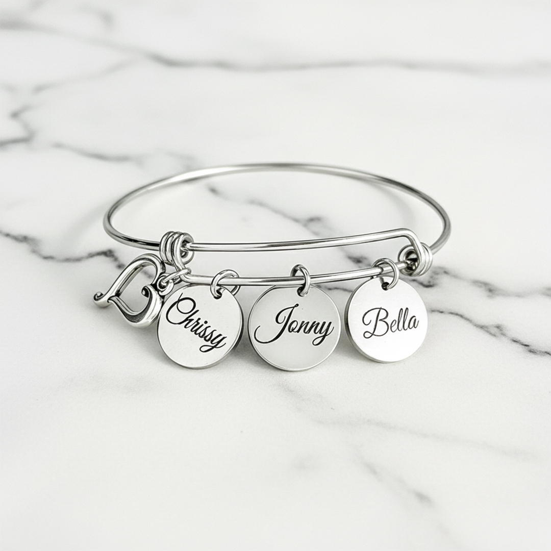 Keep children close to your heart Custom Engraved Name Heart Bangle Bracelet