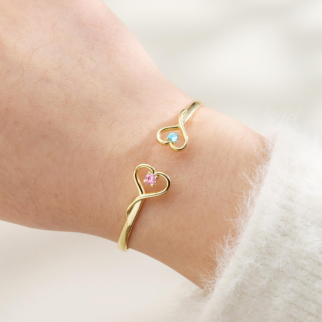 The Love Between Aunt & Niece Is Forever Double Hearts Custom Birthstones Bracelet